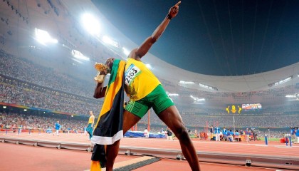 开云官方-克鲁塞罗士气旺盛，势如破竹，大放异彩，克鲁塞罗队