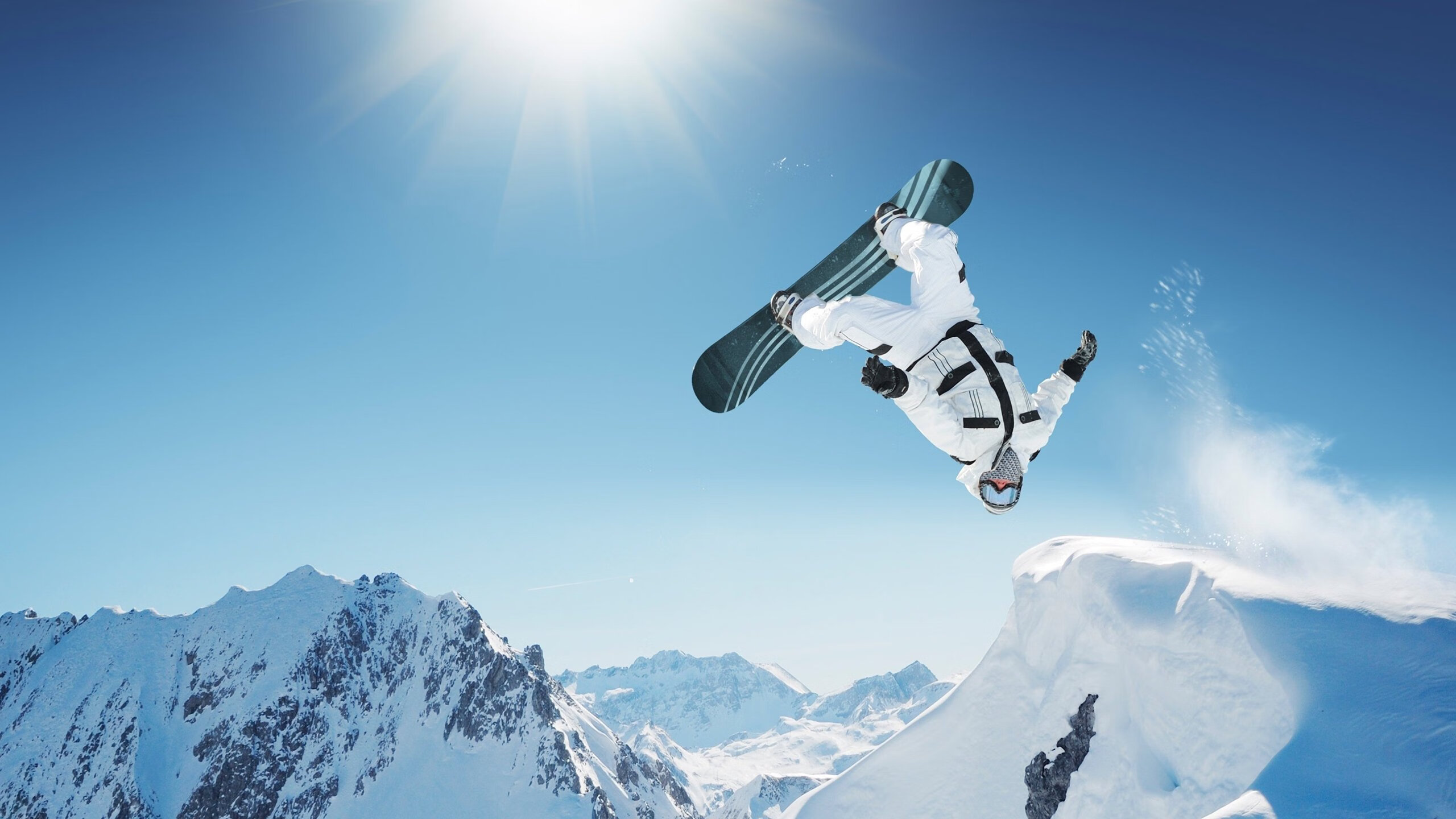 德国男子73公斤级举重选手在决赛中获得第七名,德国举重小将